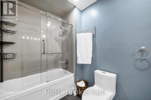 607 Green Meadow Crescent, Mississauga, ON - Indoor Photo Showing Bathroom