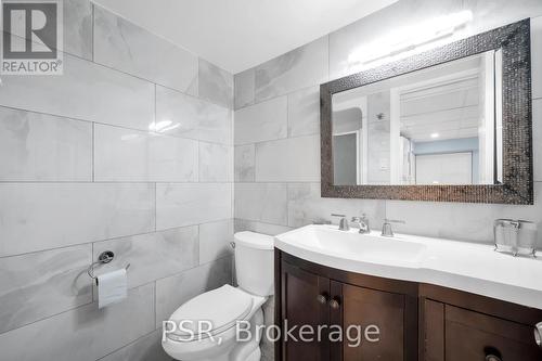 607 Green Meadow Crescent, Mississauga, ON - Indoor Photo Showing Bathroom