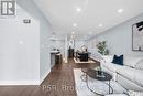 607 Green Meadow Crescent, Mississauga (Mississauga Valleys), ON  - Indoor Photo Showing Living Room 