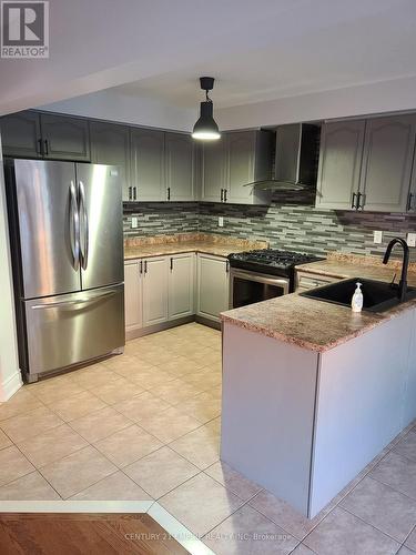 114 Bushmill Circle, Brampton, ON - Indoor Photo Showing Kitchen With Upgraded Kitchen