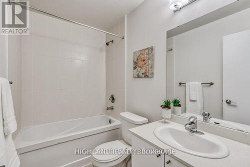 1003 - 3985 Grand Park Drive, Mississauga, ON - Indoor Photo Showing Bathroom