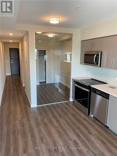 1605 - 15 Queen Street S, Hamilton, ON - Indoor Photo Showing Kitchen With Stainless Steel Kitchen