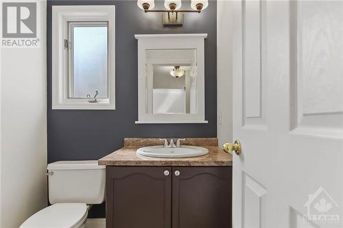 119 Inverary Drive, Ottawa, ON - Indoor Photo Showing Bathroom