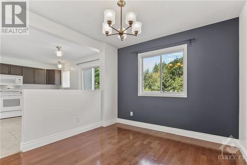 119 Inverary Drive, Ottawa, ON - Indoor Photo Showing Kitchen