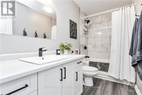 1100 Prestonvale Road, Drummond/North Elmsley, ON - Indoor Photo Showing Bathroom