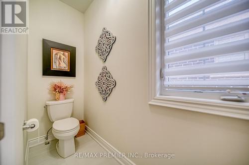 116 Klein Mills Road, Vaughan, ON - Indoor Photo Showing Bathroom