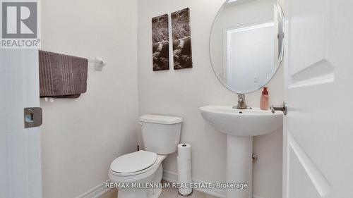 16 Haymarket Drive, Brampton (Brampton North), ON - Indoor Photo Showing Bathroom