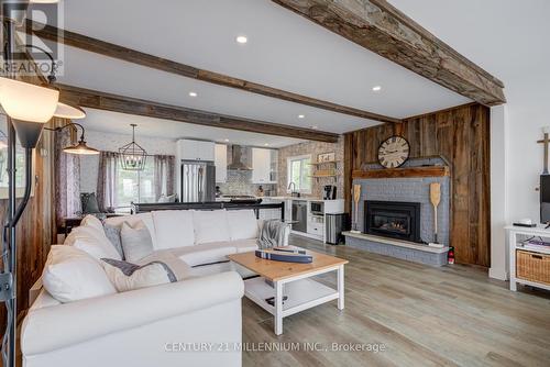 16 William Avenue, Wasaga Beach, ON - Indoor Photo Showing Living Room With Fireplace