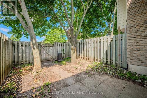 2 - 165 Green Valley Drive, Waterloo, ON - Outdoor