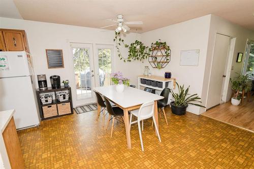 26148 Pr 245 Highway, Dufferin, MB - Indoor Photo Showing Dining Room