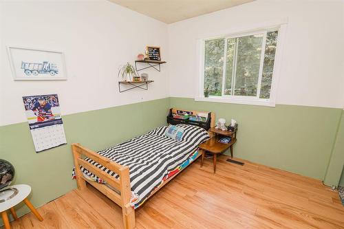 26148 Pr 245 Highway, Dufferin, MB - Indoor Photo Showing Bedroom