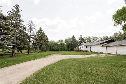 26148 Pr 245 Highway, Dufferin, MB - Outdoor