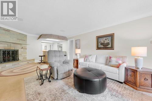 142 Old Madoc Road, Belleville, ON - Indoor Photo Showing Living Room