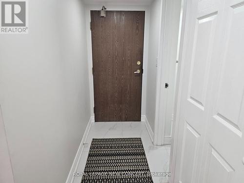 809 - 25 Agnes Street, Mississauga, ON - Indoor Photo Showing Other Room