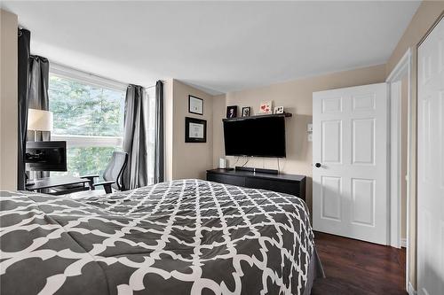 25 Britten Close|Unit #A15, Hamilton, ON - Indoor Photo Showing Bedroom