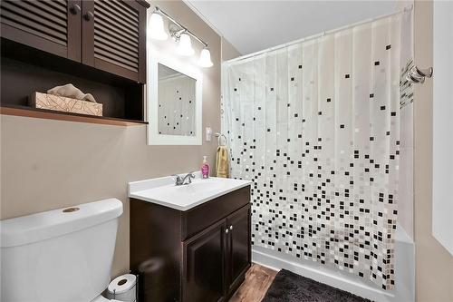 25 Britten Close|Unit #A15, Hamilton, ON - Indoor Photo Showing Bathroom