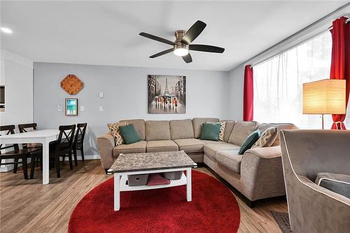 25 Britten Close|Unit #A15, Hamilton, ON - Indoor Photo Showing Living Room