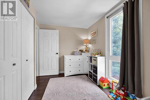 A15 - 25 Britten Close, Hamilton, ON - Indoor Photo Showing Bedroom