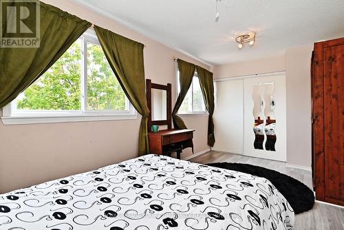 304 Maciver Boulevard, Newmarket, ON - Indoor Photo Showing Bedroom