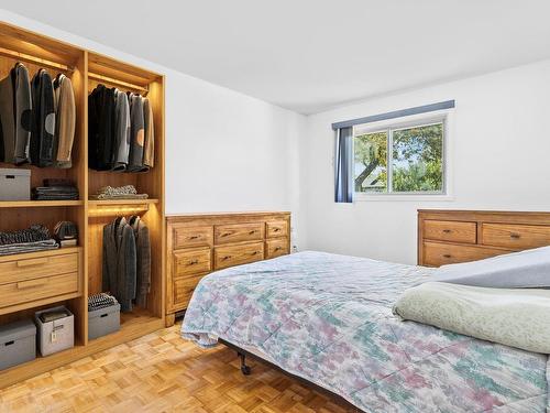 Master bedroom - 11907 Av. Pierre-Baillargeon, Montréal (Rivière-Des-Prairies/Pointe-Aux-Trembles), QC - Indoor Photo Showing Bedroom