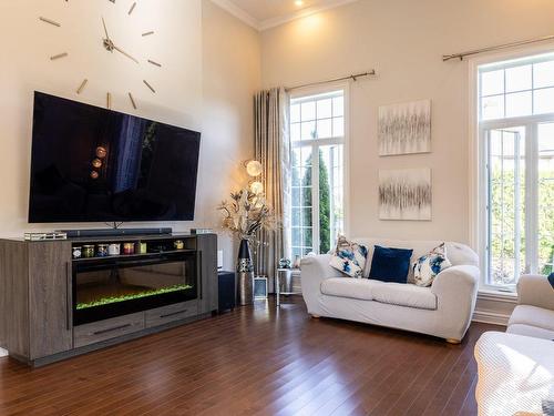 Living room - 45 Rue Du Minervois, Terrebonne (Lachenaie), QC - Indoor Photo Showing Living Room