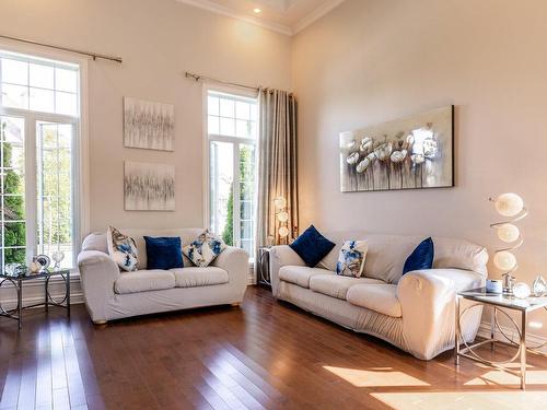 Living room - 45 Rue Du Minervois, Terrebonne (Lachenaie), QC - Indoor Photo Showing Living Room