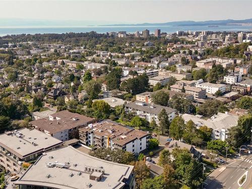 406-1039 Linden Ave, Victoria, BC - Outdoor With View