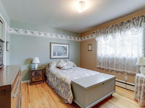 Master bedroom - 780 Rue Lambert, Laval (Saint-François), QC 