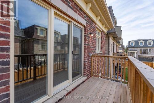 2110 Royal Gala Circle, Mississauga, ON - Outdoor