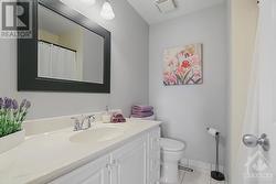 Main Bathroom - 