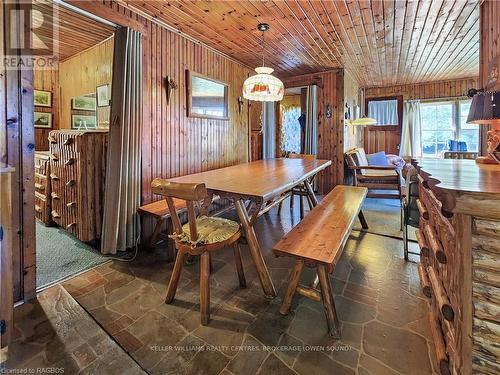 830 Pike Bay Road, Northern Bruce Peninsula, ON - Indoor Photo Showing Dining Room