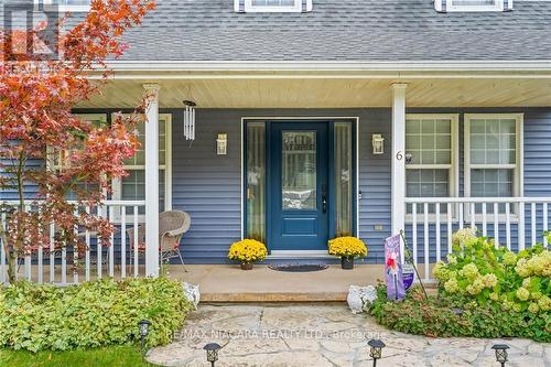 6 Lower Canada Drive, Niagara-On-The-Lake, ON - Outdoor With Deck Patio Veranda