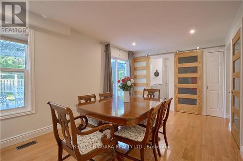 6 Lower Canada Drive, Niagara-On-The-Lake, ON - Indoor Photo Showing Dining Room