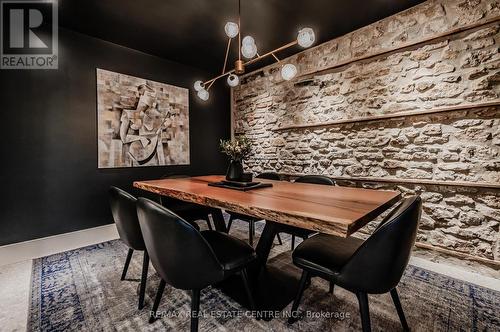 75 Chalmers Street, Centre Wellington (Elora/Salem), ON - Indoor Photo Showing Kitchen With Upgraded Kitchen