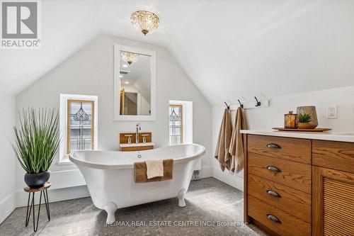 75 Chalmers Street, Centre Wellington (Elora/Salem), ON - Indoor Photo Showing Bedroom