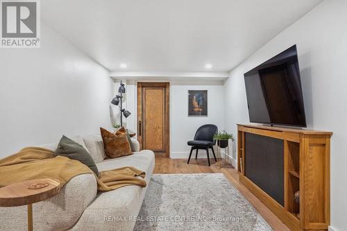 75 Chalmers Street, Centre Wellington (Elora/Salem), ON - Indoor Photo Showing Laundry Room