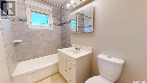 59 Mathieu Crescent, Regina, SK - Indoor Photo Showing Bathroom