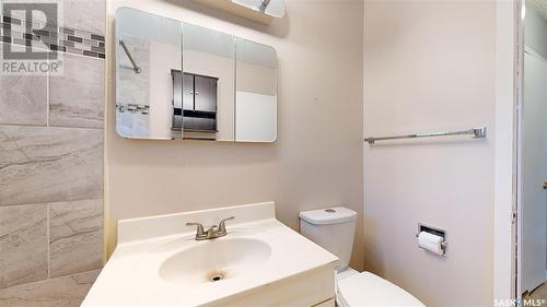 59 Mathieu Crescent, Regina, SK - Indoor Photo Showing Bathroom