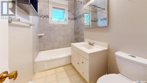 59 Mathieu Crescent, Regina, SK - Indoor Photo Showing Bathroom