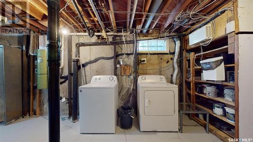 59 Mathieu Crescent, Regina, SK - Indoor Photo Showing Laundry Room