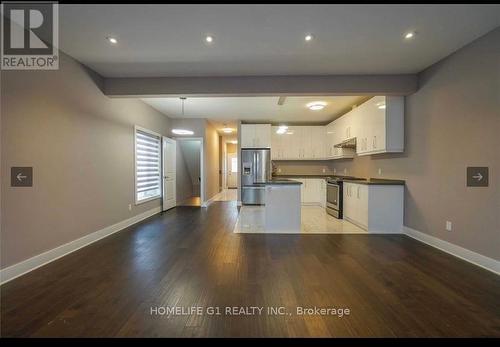 2621 Holbrook Drive, London, ON - Indoor Photo Showing Kitchen