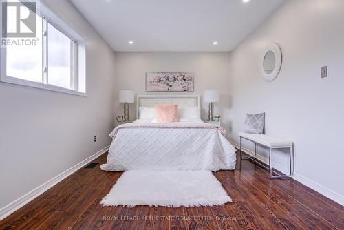 35 Pauline Crescent, Brampton (Fletcher'S Meadow), ON - Indoor Photo Showing Bedroom