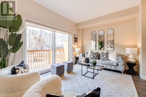 3 - 270 Melvin Avenue, Hamilton (Mcquesten), ON - Indoor Photo Showing Living Room