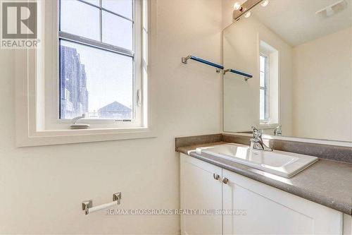 82 King George Way, Clarington (Bowmanville), ON - Indoor Photo Showing Bathroom