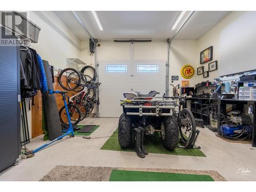 8660 Riverside Drive, Grand Forks, BC - Indoor Photo Showing Garage