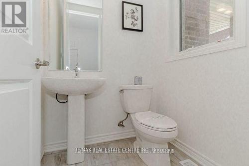 1704 Dance Court, Milton (Bowes), ON - Indoor Photo Showing Bathroom