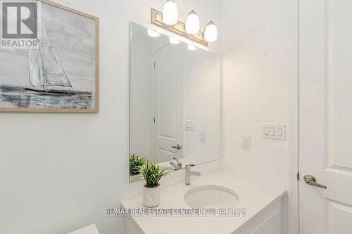 1704 Dance Court, Milton, ON - Indoor Photo Showing Bathroom