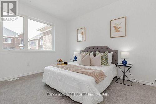 1704 Dance Court, Milton (Bowes), ON - Indoor Photo Showing Bedroom