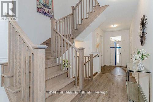 1704 Dance Court, Milton, ON - Indoor Photo Showing Other Room