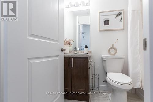 316 - 450 Dundas Street E, Hamilton (Waterdown), ON - Indoor Photo Showing Bathroom